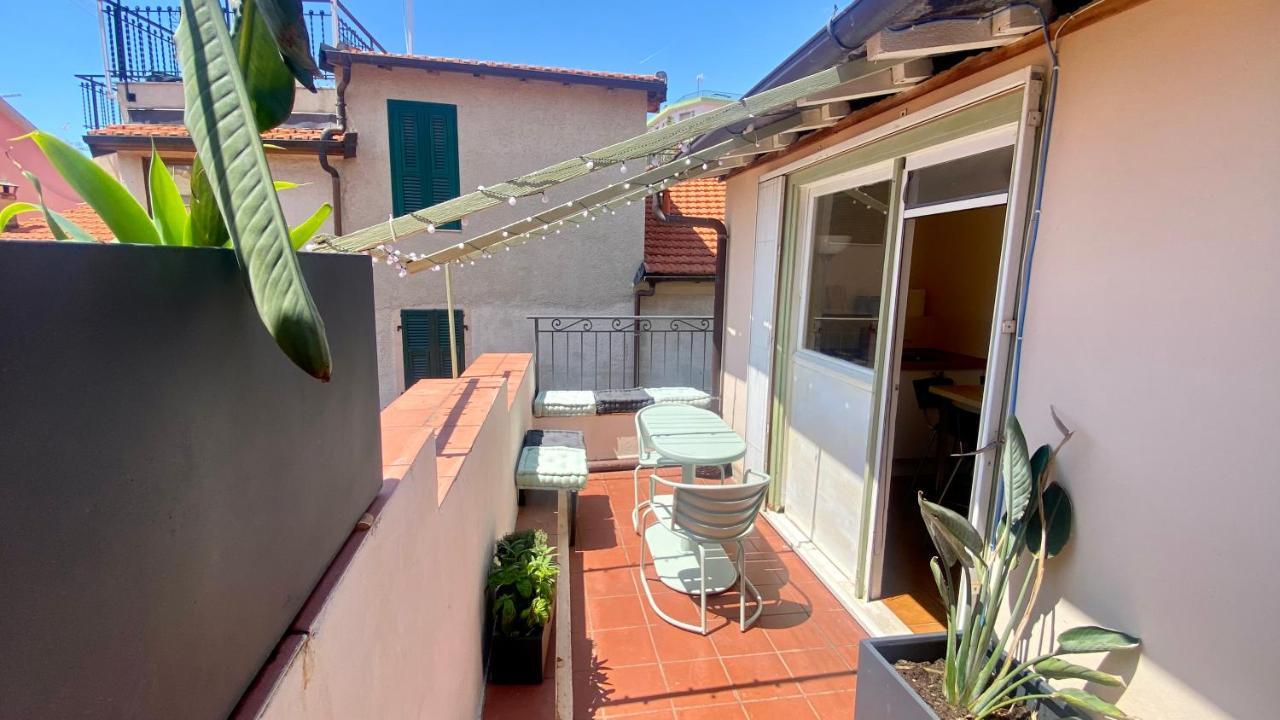 I Tetti Di Via Corradi Villa Sanremo Exterior foto