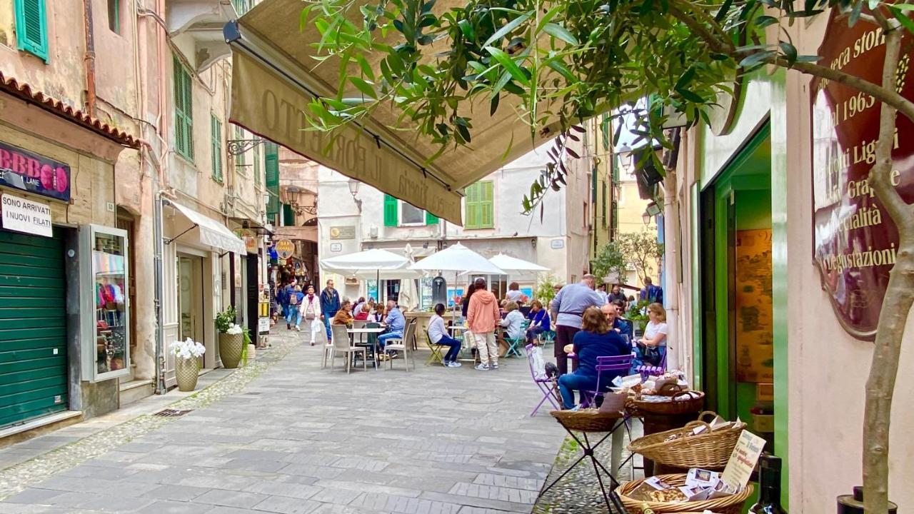 I Tetti Di Via Corradi Villa Sanremo Exterior foto